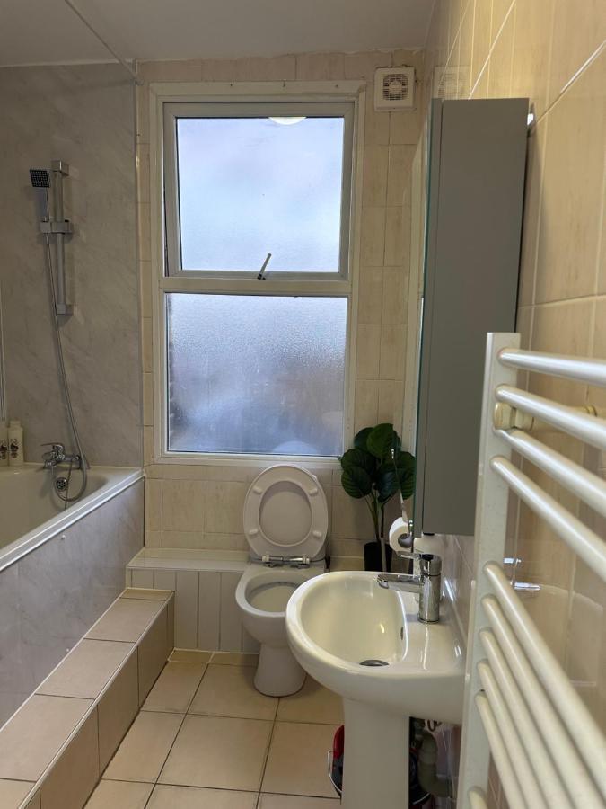 Beautiful Studio Apartment No4 Forest Road London Exterior foto